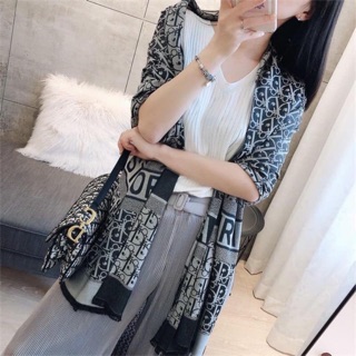 Khăn lụa sang chảnh