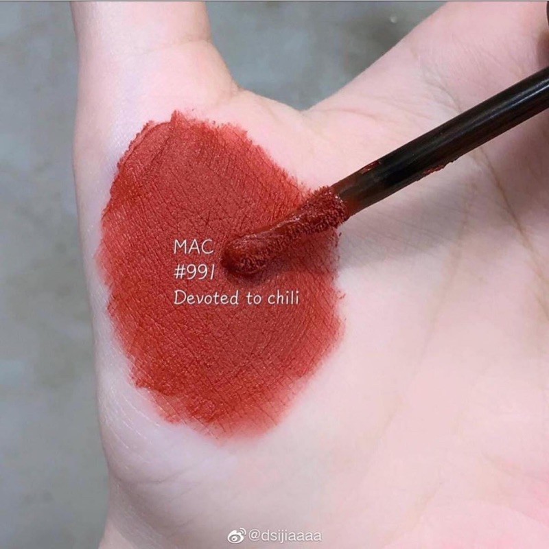 Son MAC Powder kiss liquid lipcolour