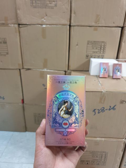 Son 3 màu mềm môi, không trôi . Hàng nội địa Trung