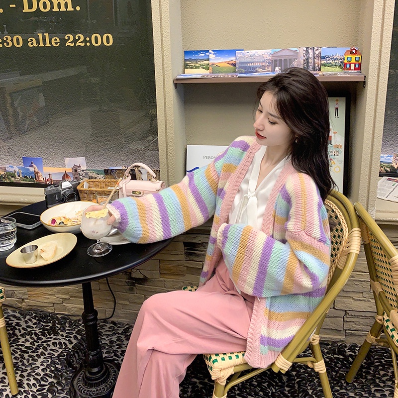 Hàng Sẵn_ Áo khoác len sọc cầu vồng dệt kim phong cách Hàn Hadu shop