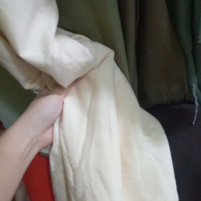2,2m voan hoa nhí màu vàng nhạt