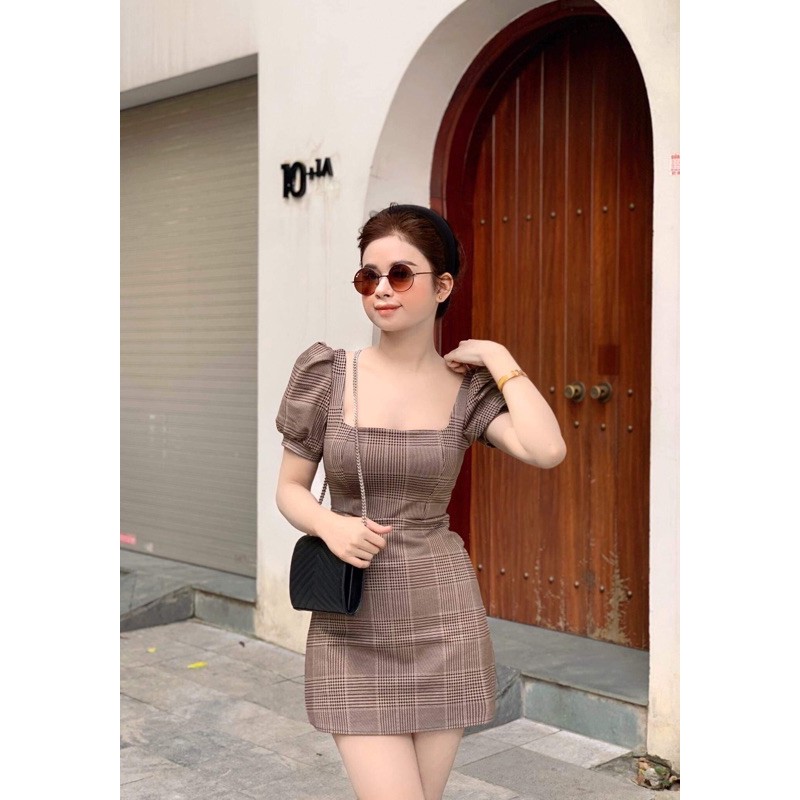 Thanh lí váy kẻ co dãn size S
