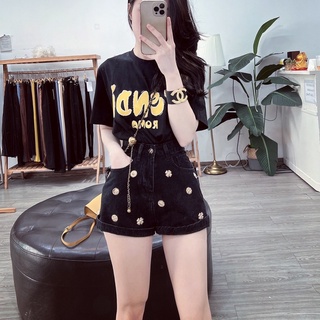 quần soc đính hoa