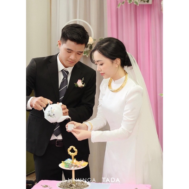 Áo dài dâu vai bồng đính hạt cổ, dọc vai tay tà áo ÁO DÀI BÍCH THÊU BT007