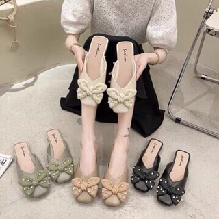 Dép sục nhựa đính ngọc đi mưa