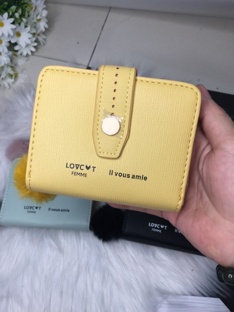 Ví ngắn hình shop chụp k chỉnh sữa