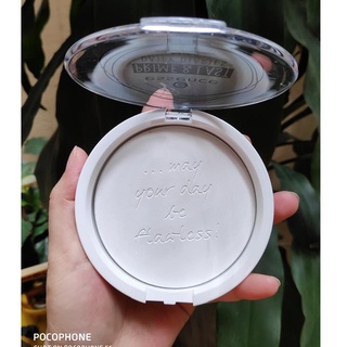 Phấn bắt sáng lỳ không nhũ Essence Prime&Last Jumbo Fixing Powder