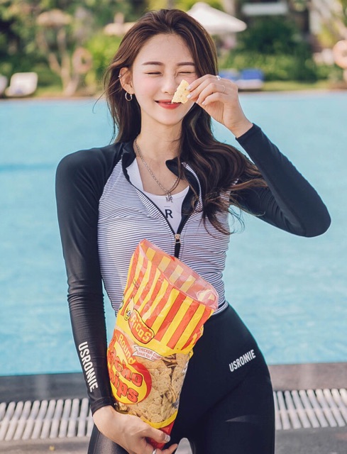 Set đồ bơi dài tay quần dài cạp cao áo khoác sọc ngang | BigBuy360 - bigbuy360.vn