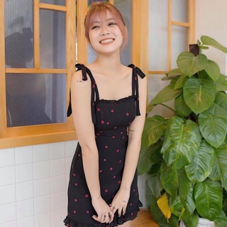 Đầm hai dây chữ A thắt nơ vai
