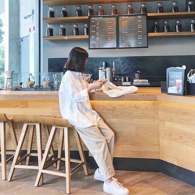 Áo Somi trắng | BigBuy360 - bigbuy360.vn