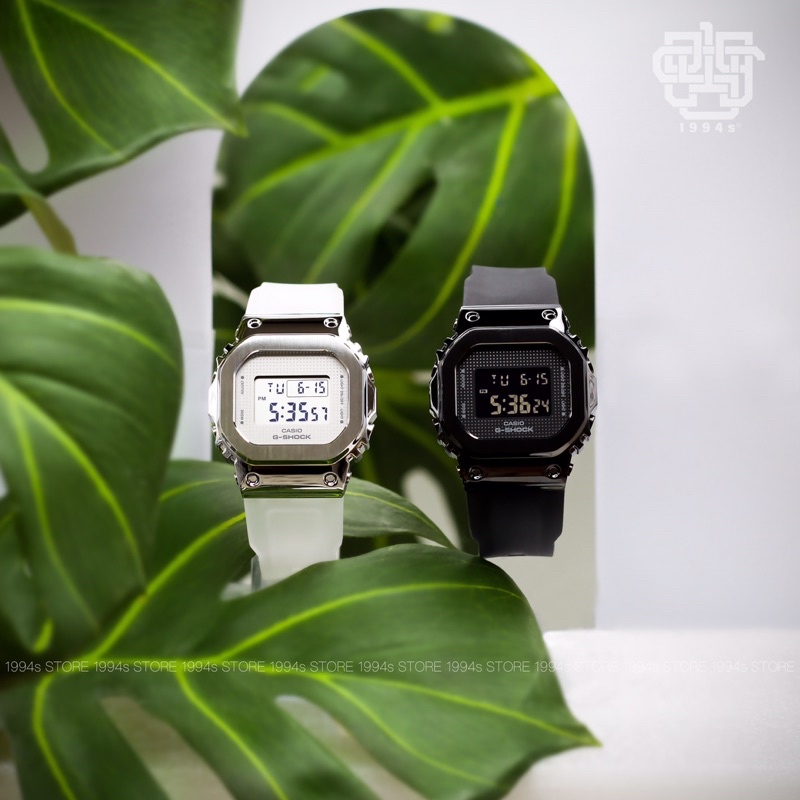 Đồng hồ nữ Casio G-SHOCK S GM-S5600 / GM-S5600SB-1 chống va đập chính hãng