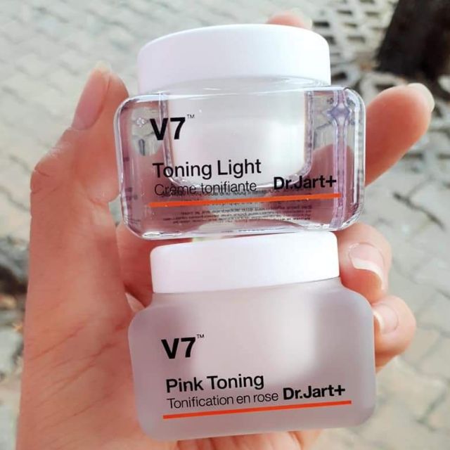 KEM DƯỠNG TRẮNG, TRI THÂM NÁM, TÁI TẠO DA V7 TONING LIGHT MINI (AUTH)GIÁ :200k/ hộp Pink Toning xuất xứ han quốc.......