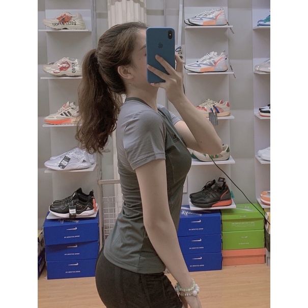 ÁO TẬP GYM YOGA  PHỐI VAI CỰC ĐẸP, CHẤT THUN LẠNH CO GIÃN THẤM HÚT TỐT MÃ AC045