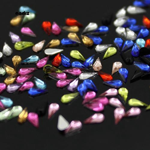 Hộp miếng dán trang trí móng tay hình tròn tiện dụng