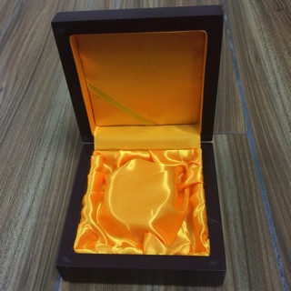 Hộp gỗ đựng vòng phong thuỷ