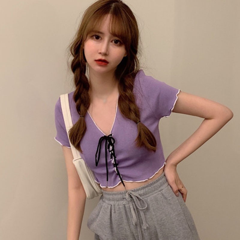 Áo dệt kim dáng ngắn eo cao tay ngắn cổ chữ V phối dây buộc trẻ trung cho nữ | BigBuy360 - bigbuy360.vn