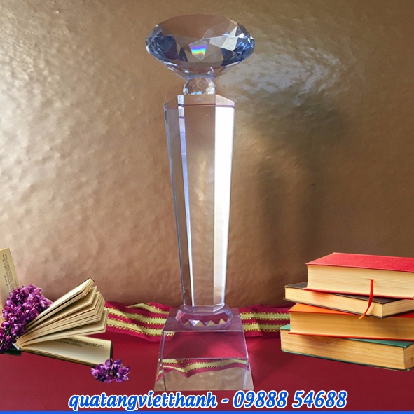 Cúp pha lê kim cương