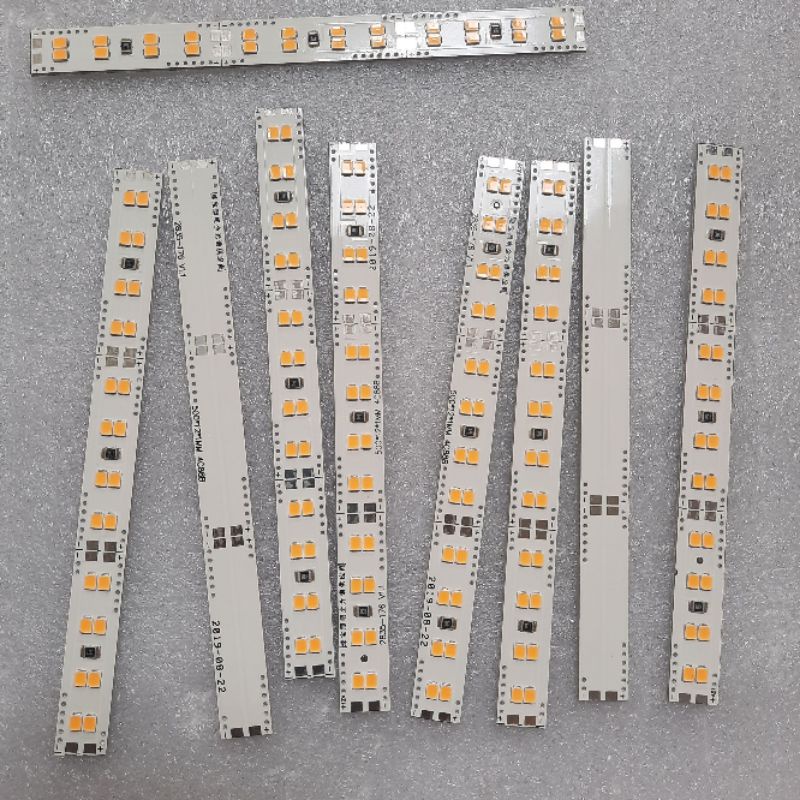 thanh đèn led 12v. 24 chip led vàng.