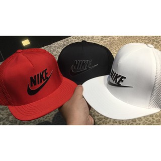 Nón snapback màu trắng nke 5 múi   (Hình chụp thật)