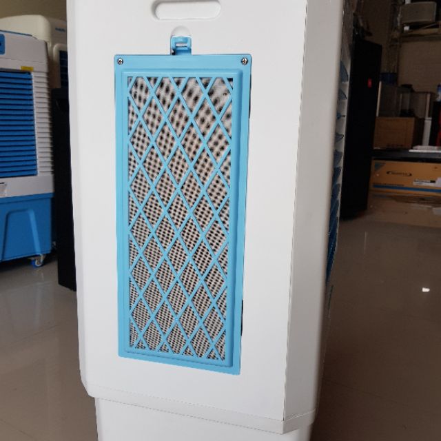 Quạt điều hòa , máy làm mát .