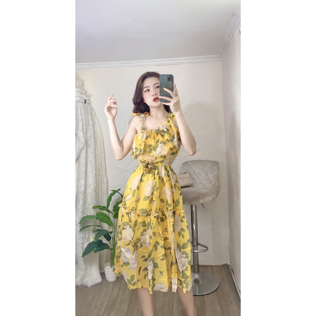 Đầm xoè  lệch vai chân váy xòe 2 tầng hoa chất liệu voan tơ siêu xinh.