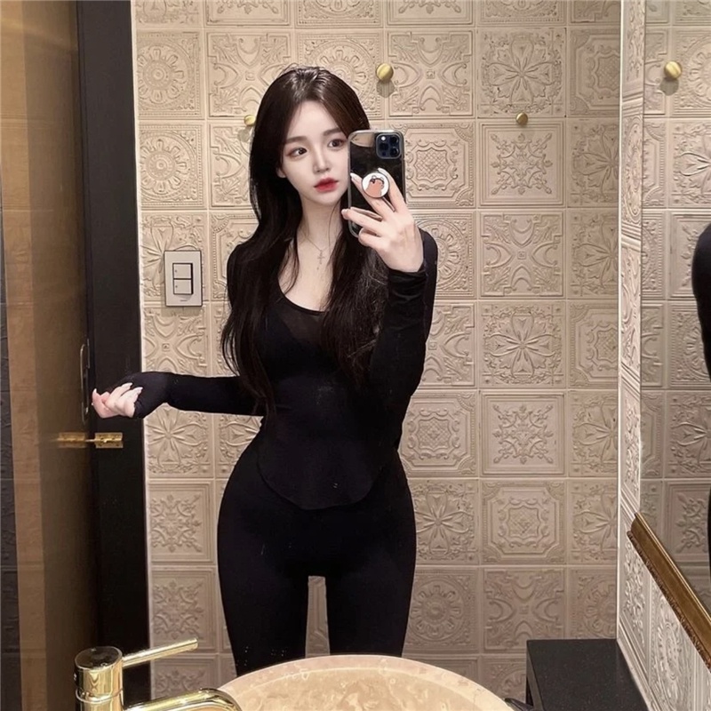 Áo Croptop Tay Dài Cổ Chữ U Màu Trơn Dáng Ôm Thời Trang Mùa Hè Quyến Rũ Cho Nữ