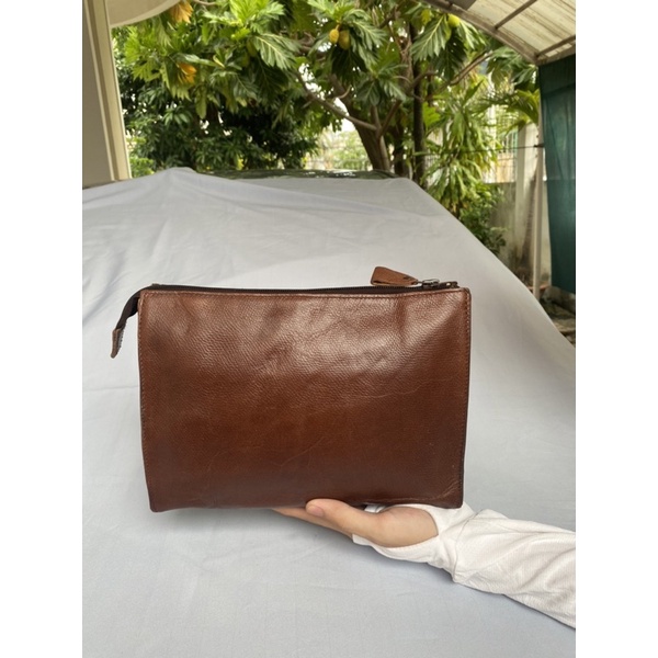 Túi chuẩn si. Túi qua sử dụng. Khách vui lòng xem hình nếu muốn biết thêm thông tin sản phẩm mời khách vô chat . Thanks.