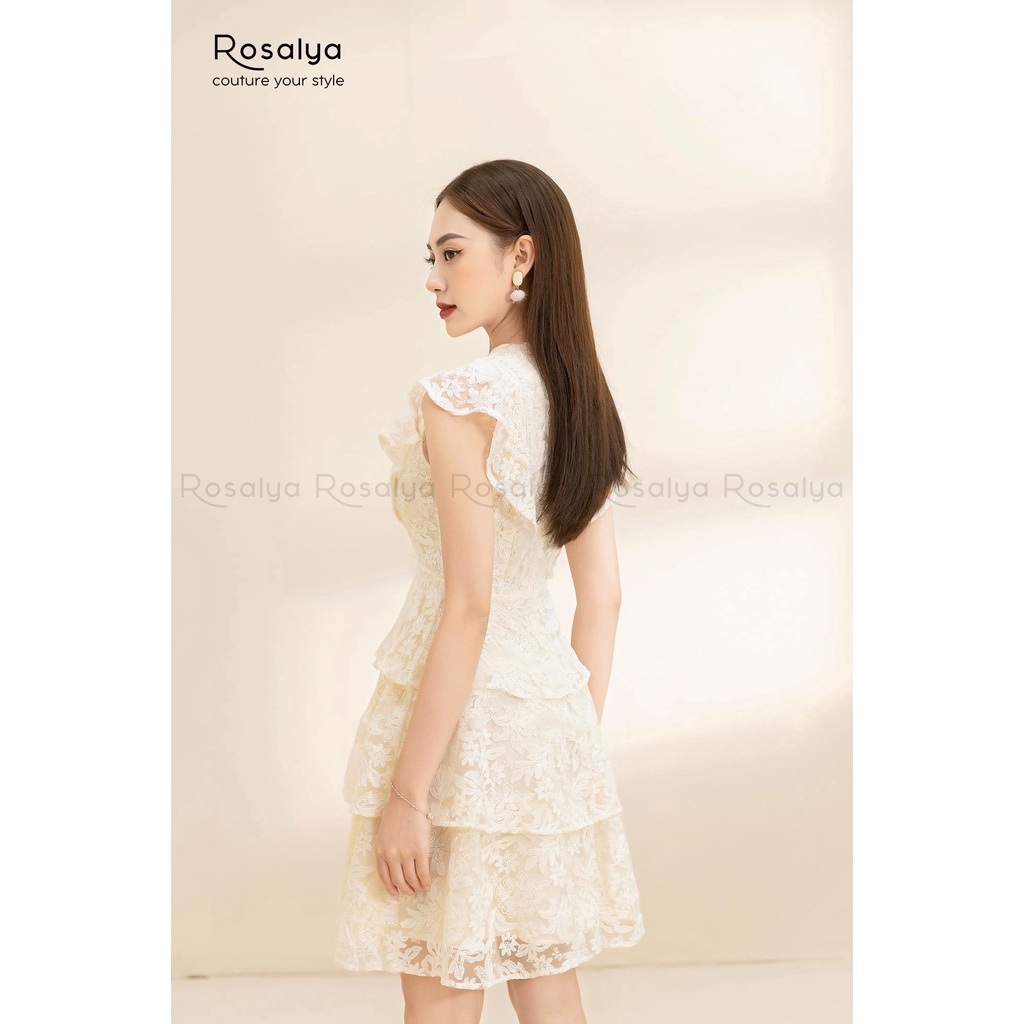 Váy Ba Tầng Ren Hoa Cổ Tròn Phối Nơ Xinh Xắn Amy Dress
