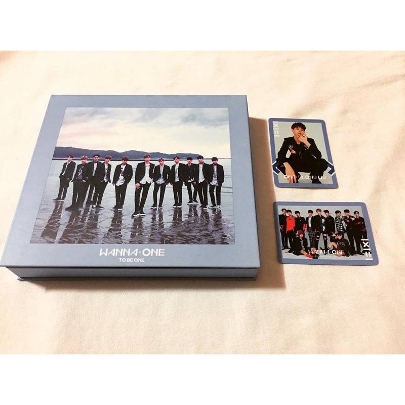 Wanna One Album To Be One ver Nhật đã khui seal, gồm 1cd, 1dvd 2 photocard photobook như hình.