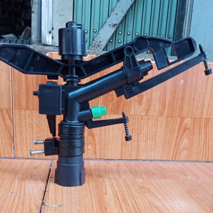 Béc Tưới Cây Phun Mưa Cánh Đập Ren Trong 34 Chỉnh Góc Bán Kính 12m - 18m
