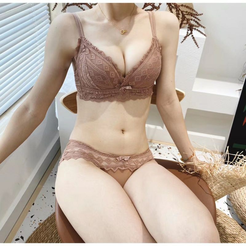 #B06: bộ đồ lót cao cấp hàng thiết kế, không gọng, mút su non dày 5-6cm, nâng ngực, tạo khe sexy