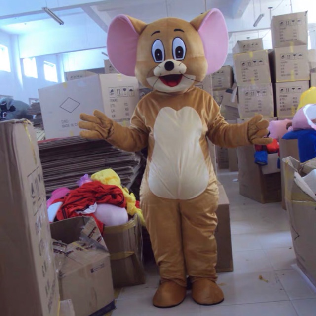HOÁ TRANG MÈO CHUỘT GẦN GŨI