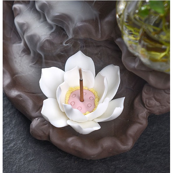 [MUA NHIỀU GIẢM GIÁ] Thác Trầm Hương Phật Thủ Chú Tiểu Xanh - Đèn LED - Ms08 | BigBuy360 - bigbuy360.vn