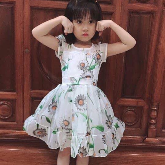 Đầm dạo phố NaNa