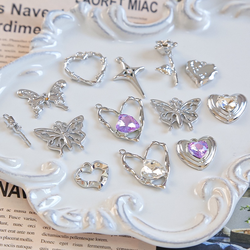 Vòng Cổ Mặt Trái Tim Hoa Hồng Và Bướm Phong Cách Trung Hoa y2k