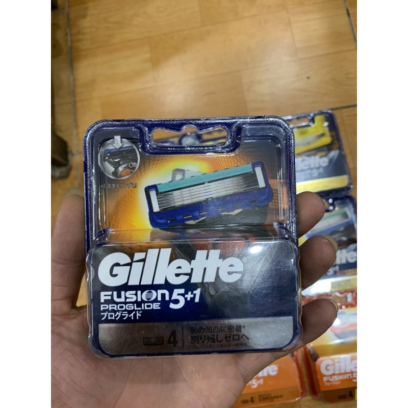 Lưỡi dao cạo râu GILLETTE FUSIO 5+1 vỉ 4 đầu thay của Nhật Bản