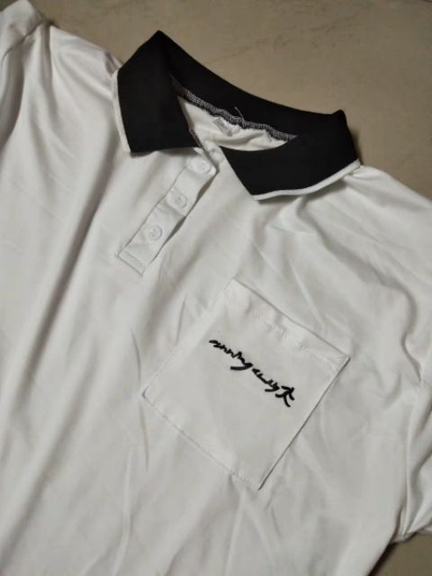 Set áo phông có cổ + quần thể thao có sẵn | BigBuy360 - bigbuy360.vn