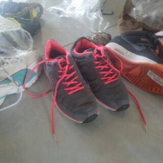 Giầy si hà mít 250k