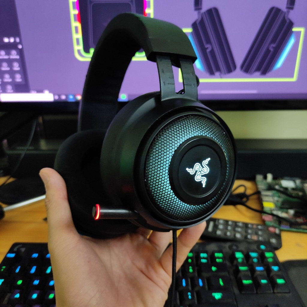 Tai nghe chơi game Razer Kraken Ultimate - Hàng chính hãng hỗ trợ âm thanh 7.1, có đèn led RGB đẹp hơn Logitech