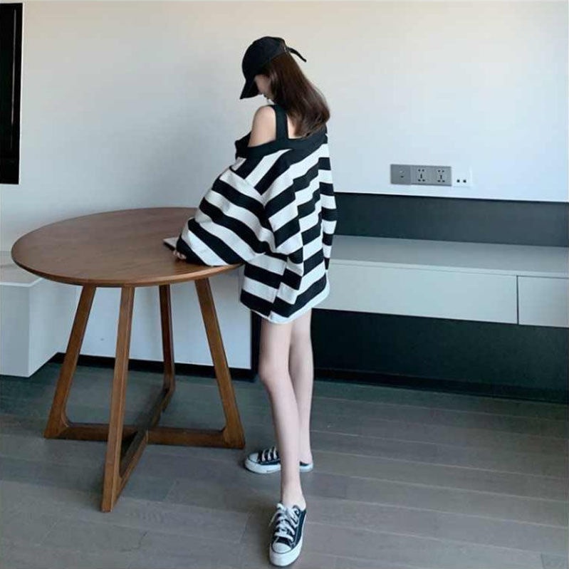 COZOK Áo len tay dài form rộng họa tiết kẻ sọc trẻ trung