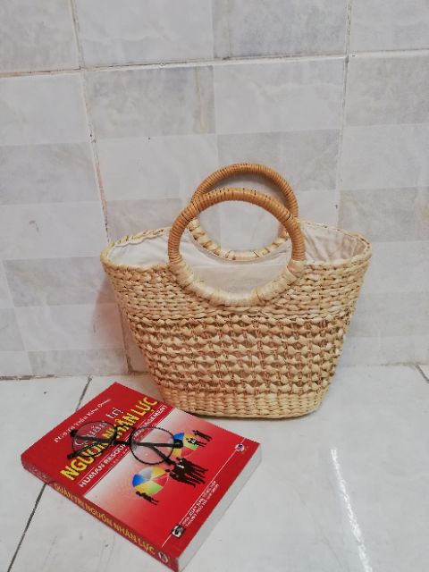 Giỏ xách lục bình phối hoa