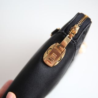 Cầm tay versace mã số