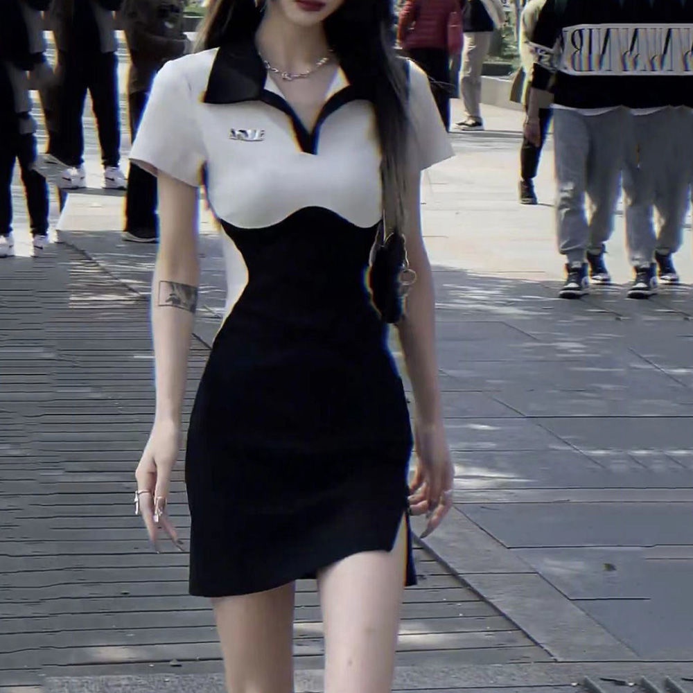 A small number of hot girls polo collar black and white color spliced dress tight temperament pure French Hepburn style short skirt women