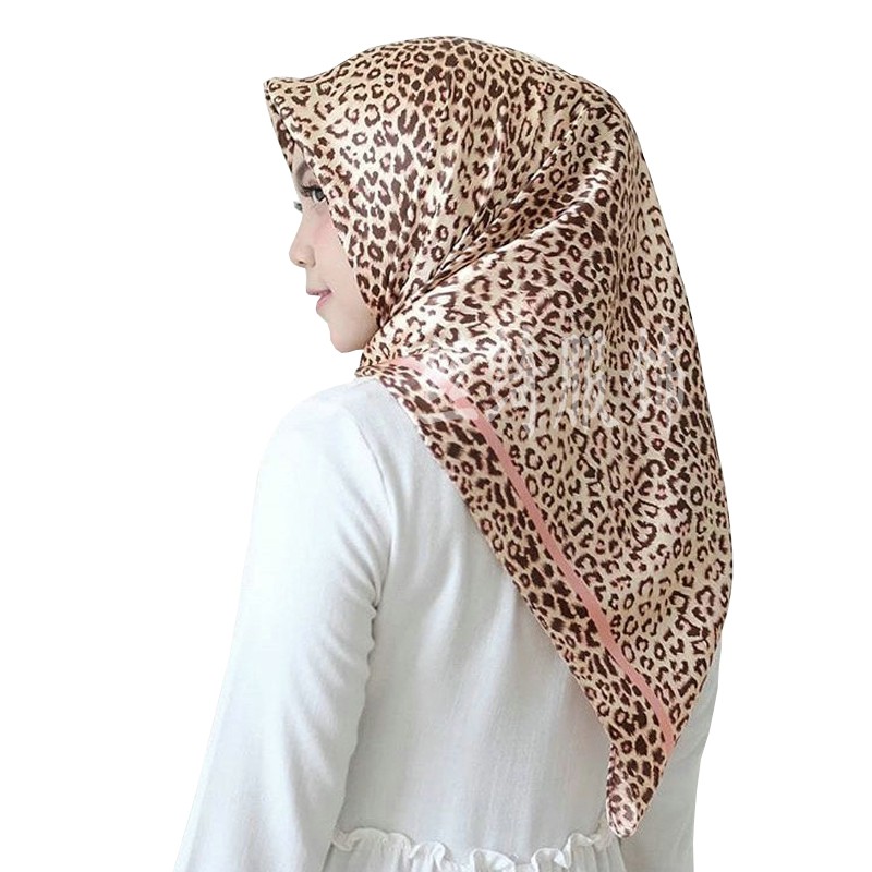 Khăn Choàng Hồi Giáo In Họa Tiết Da Báo 90x90cm WJ326