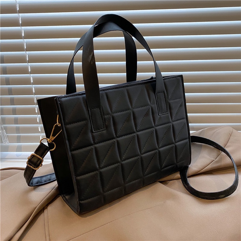 Túi đeo chéo màu trơn thời trang thu đông 2021