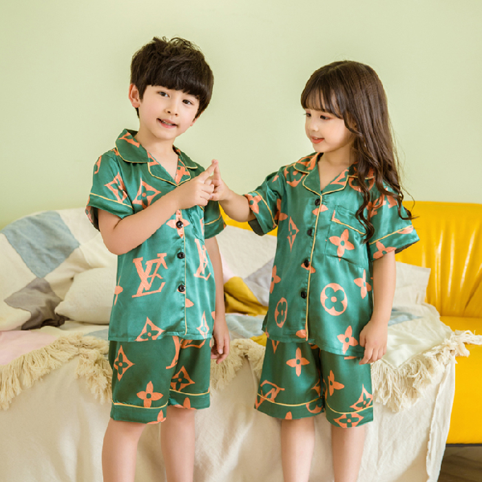 Bộ Đồ Ngủ Ngắn Tay Bằng Lụa Thời Trang Hàn Quốc Dành Cho Trẻ Em