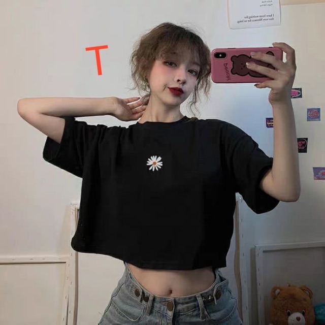 Áo Crt hoa cúc nhỏ in giữa ngực tici TTM988