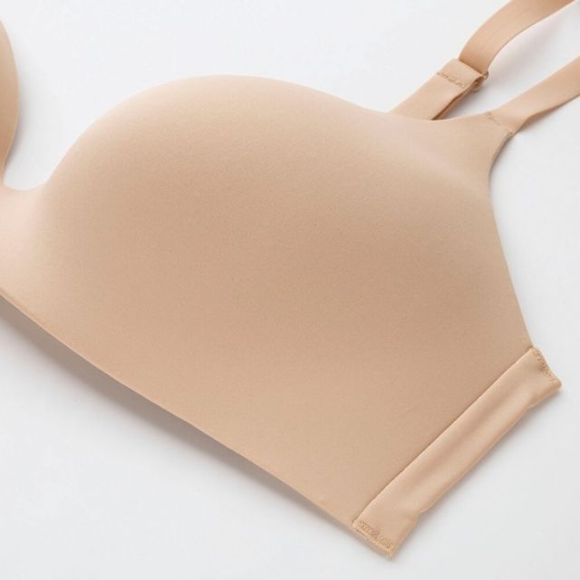 Áo lót không gọng Uniqlo xách tay