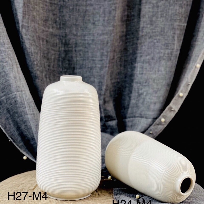 LỌ HOA GỐM SỨ BÁT TRÀNG MÀU TRẮNG TRƠN TẶNG DÂY NƠ NHƯ HÌNH