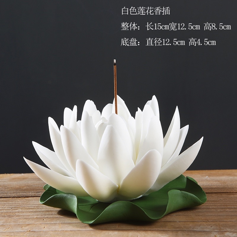 Hoa sen sứ cắm nhang, bỏ bát minh đường, chưng đồ thờ cúng